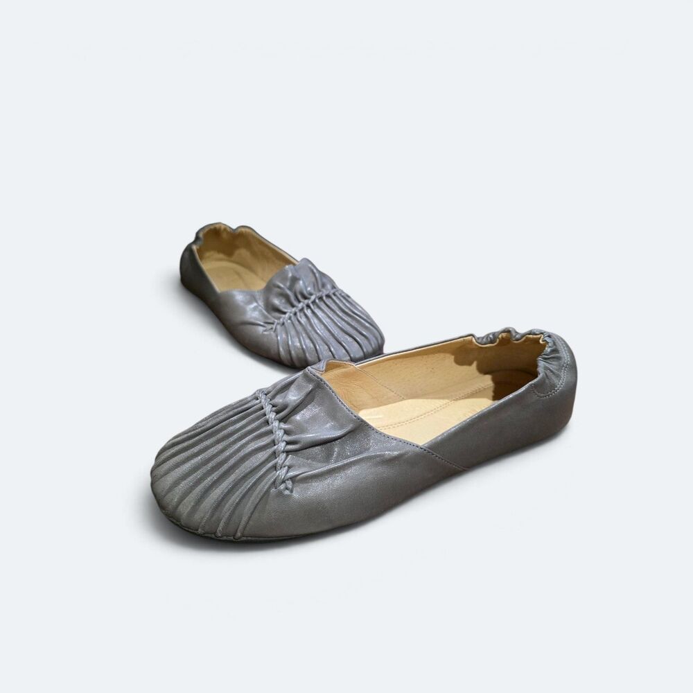 Chocolat Blu Cam2 Grey Leather Pleated Pintuck Ballet Flats Shoes Size 9.5 M